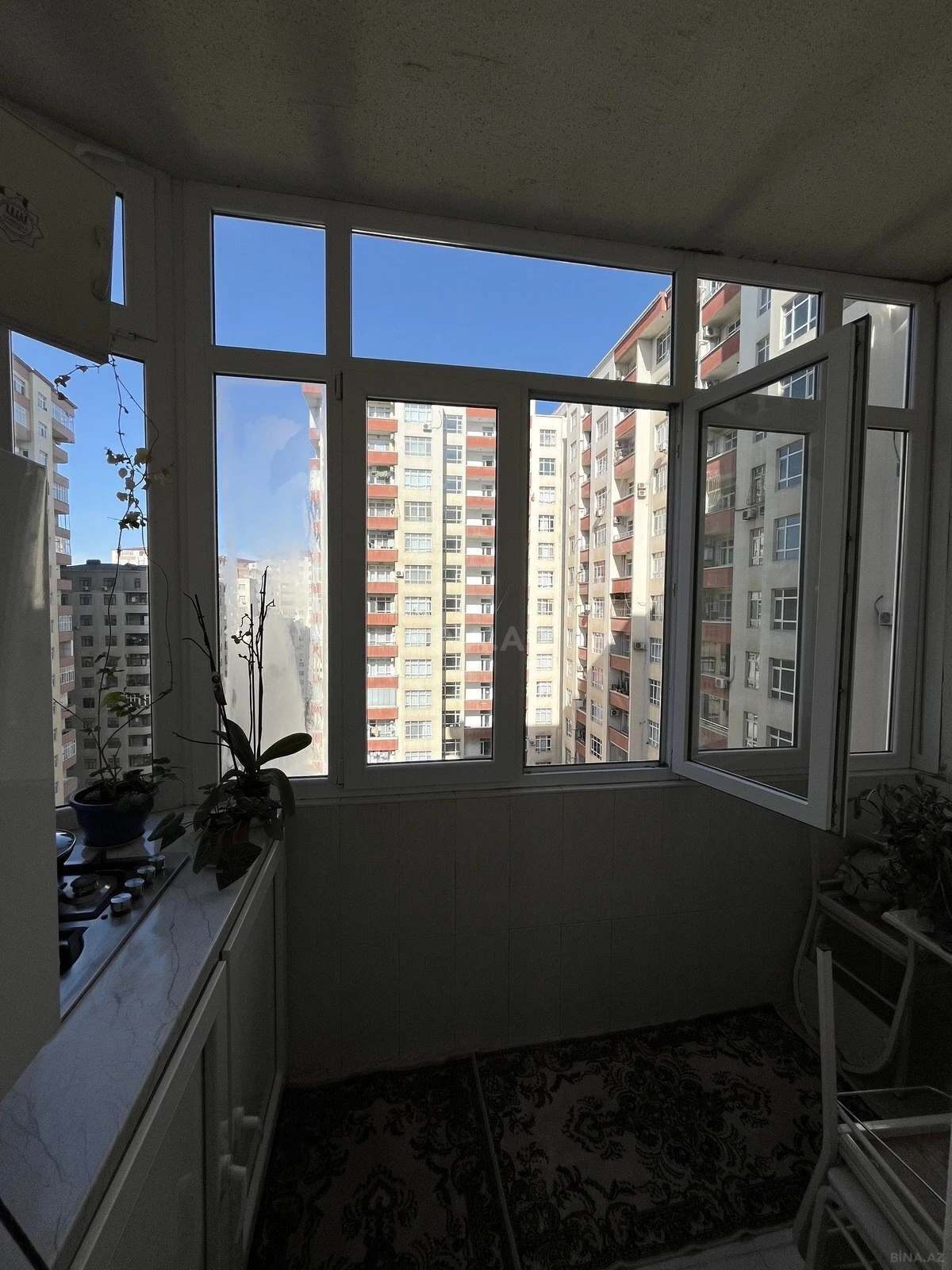 Satılır 3 otaqlı mənzil 122.7 m²