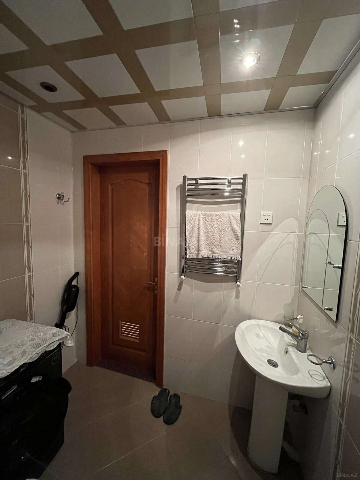 Satılır 3 otaqlı mənzil 122.7 m²