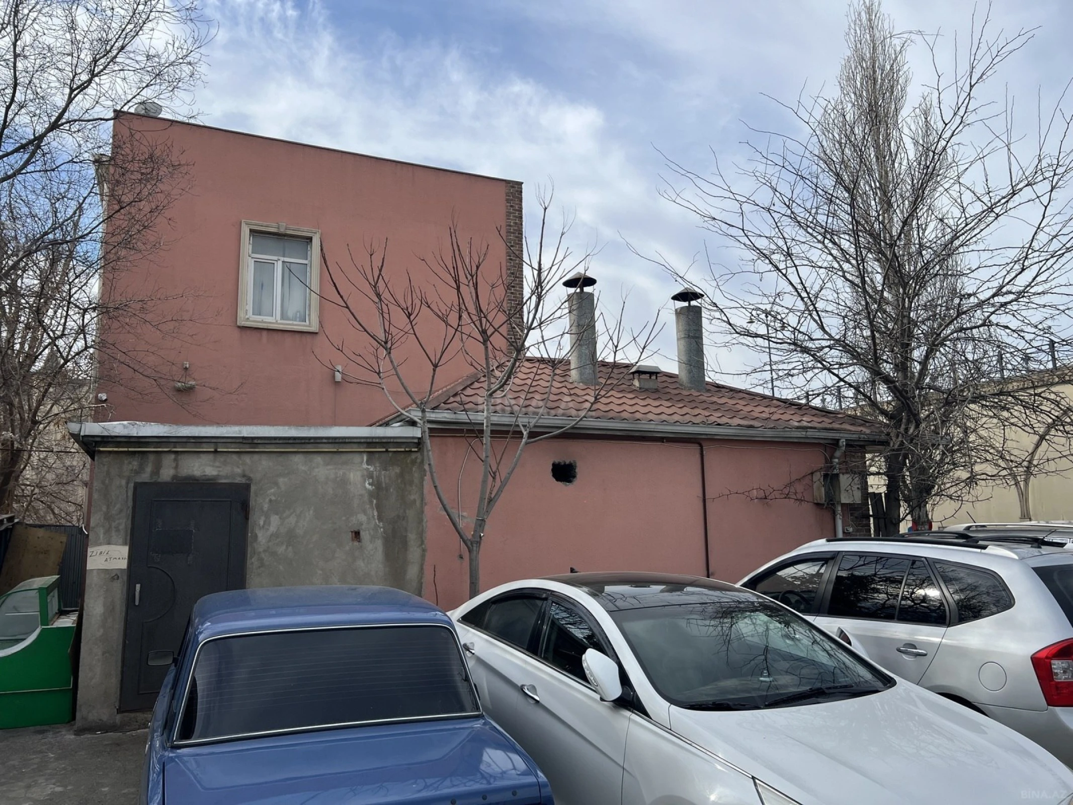 Kirayə verilir qaraj 70 m²