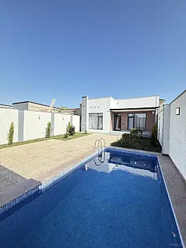 Satılır 4 otaqlı həyət evi 150 m²