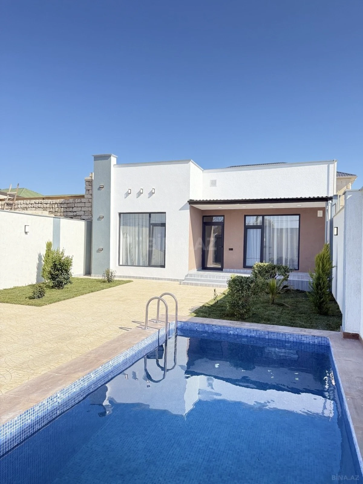 Satılır 4 otaqlı həyət evi 150 m²