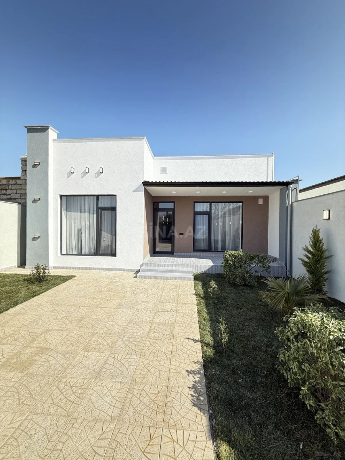 Satılır 4 otaqlı həyət evi 150 m²