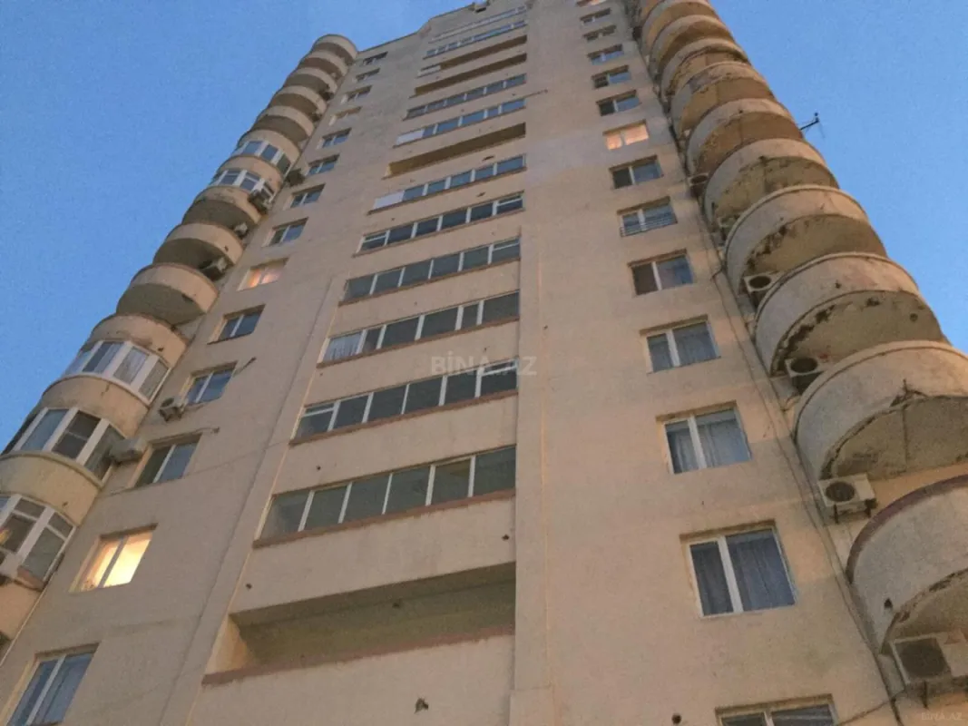 Satılır 2 otaqlı mənzil 90 m²