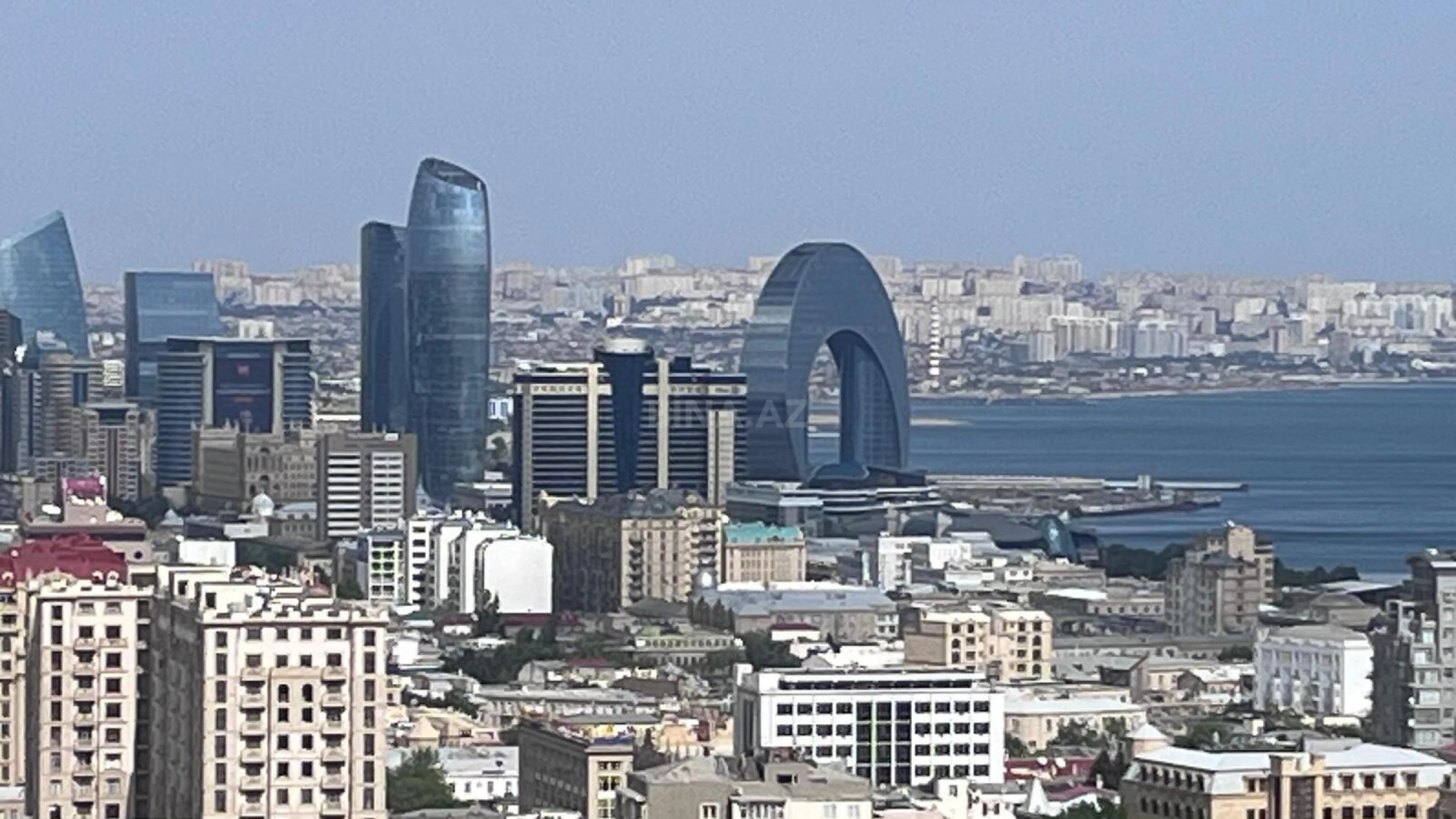 Satılır 2 otaqlı mənzil 90 m²