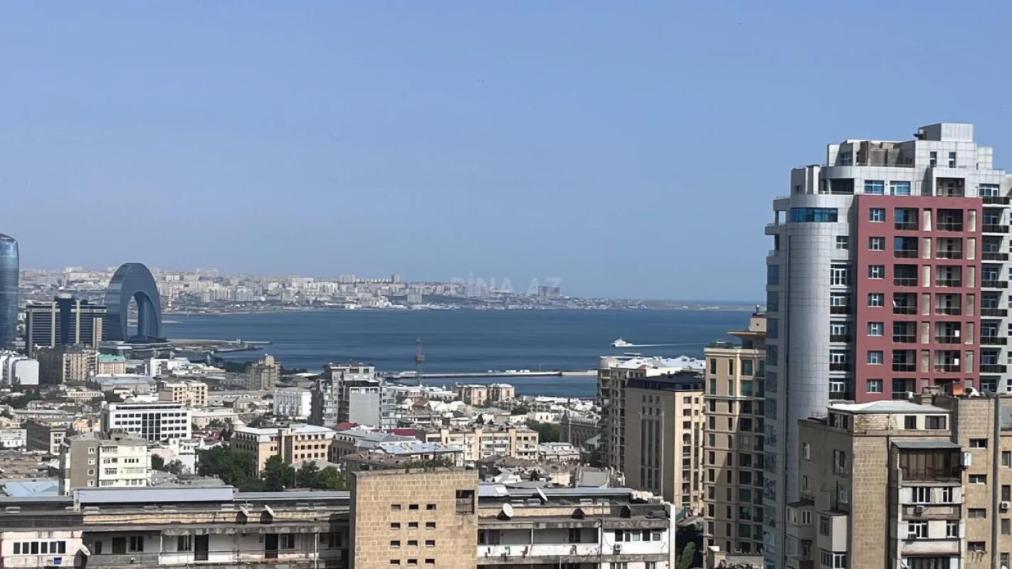 Satılır 2 otaqlı mənzil 90 m²