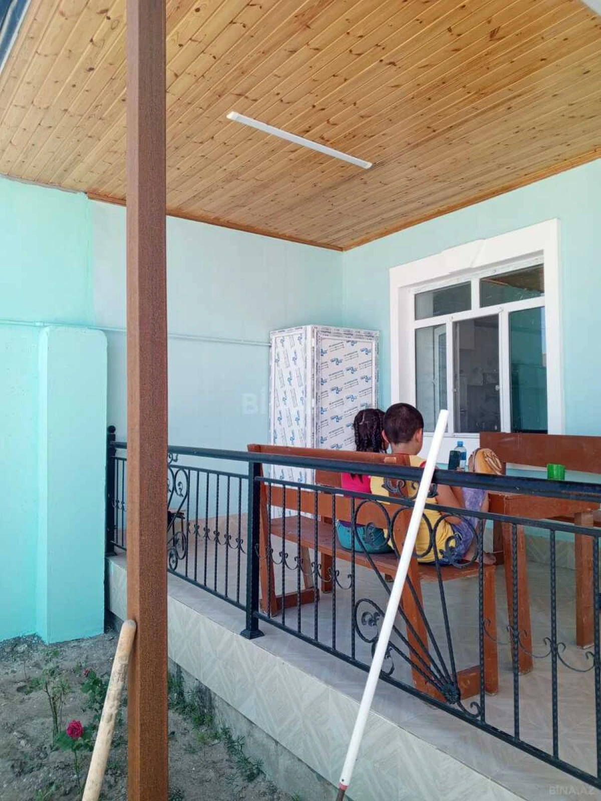 Satılır 3 otaqlı həyət evi 100 m²