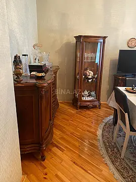 Satılır 3 otaqlı mənzil 105 m²
