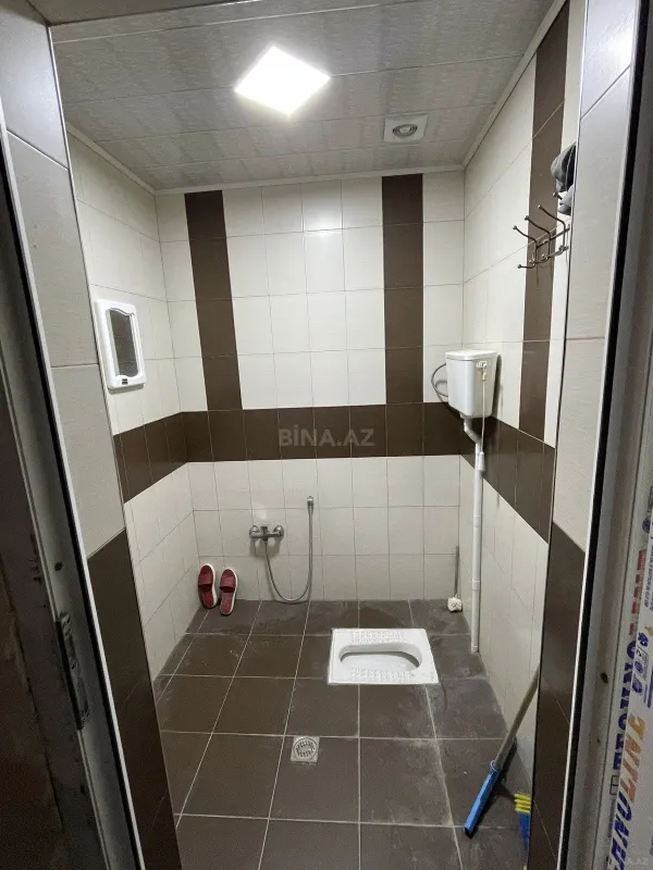 Satılır 5 otaqlı həyət evi 240 m²