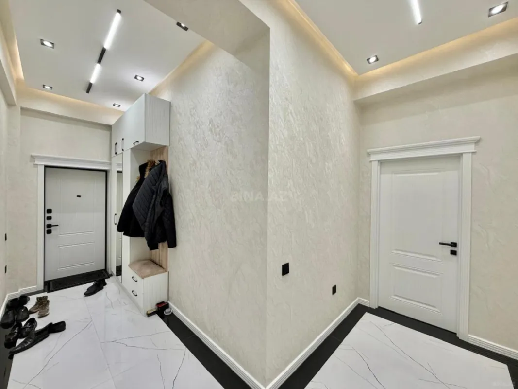 Satılır 2 otaqlı mənzil 85 m²