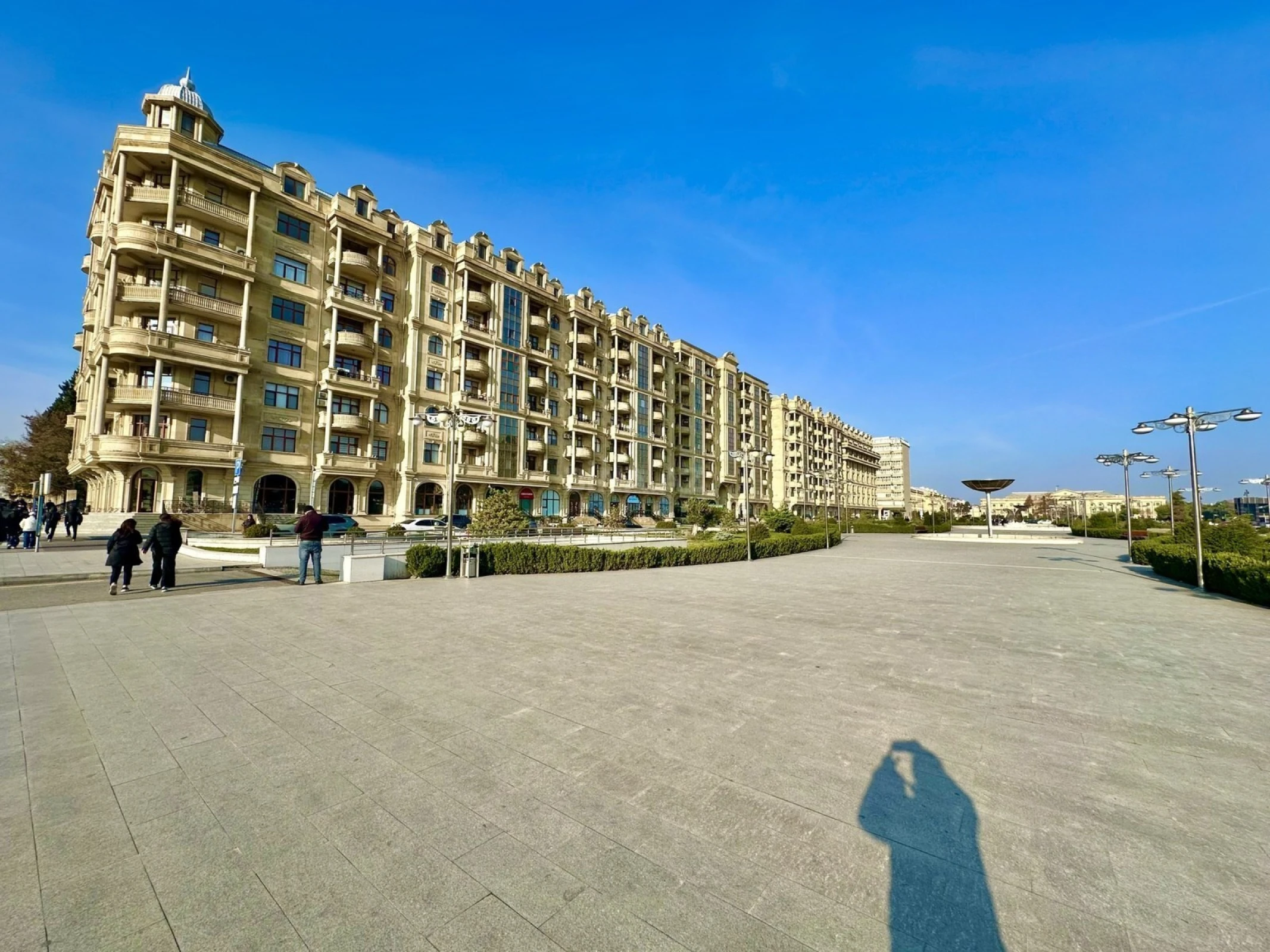 Satılır 2 otaqlı mənzil 85 m²