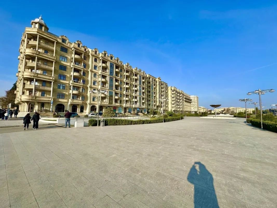 Satılır 2 otaqlı mənzil 85 m²