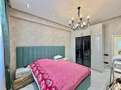 Satılır 2 otaqlı mənzil 85 m²