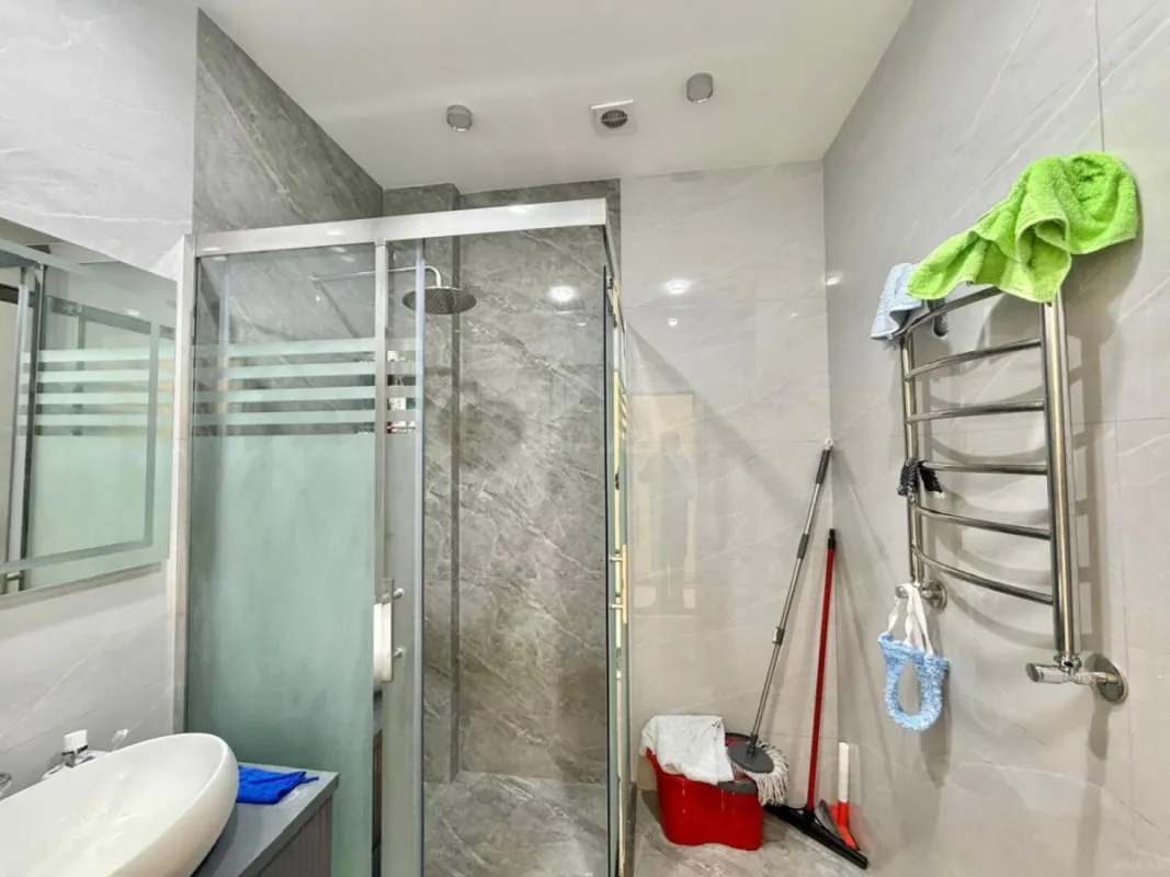 Satılır 2 otaqlı mənzil 85 m²