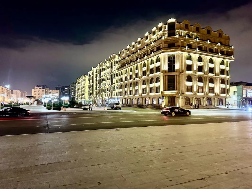 Satılır 2 otaqlı mənzil 85 m²