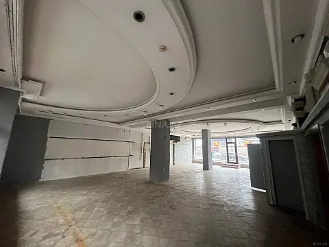 Kirayə verilir obyekt 180 m²