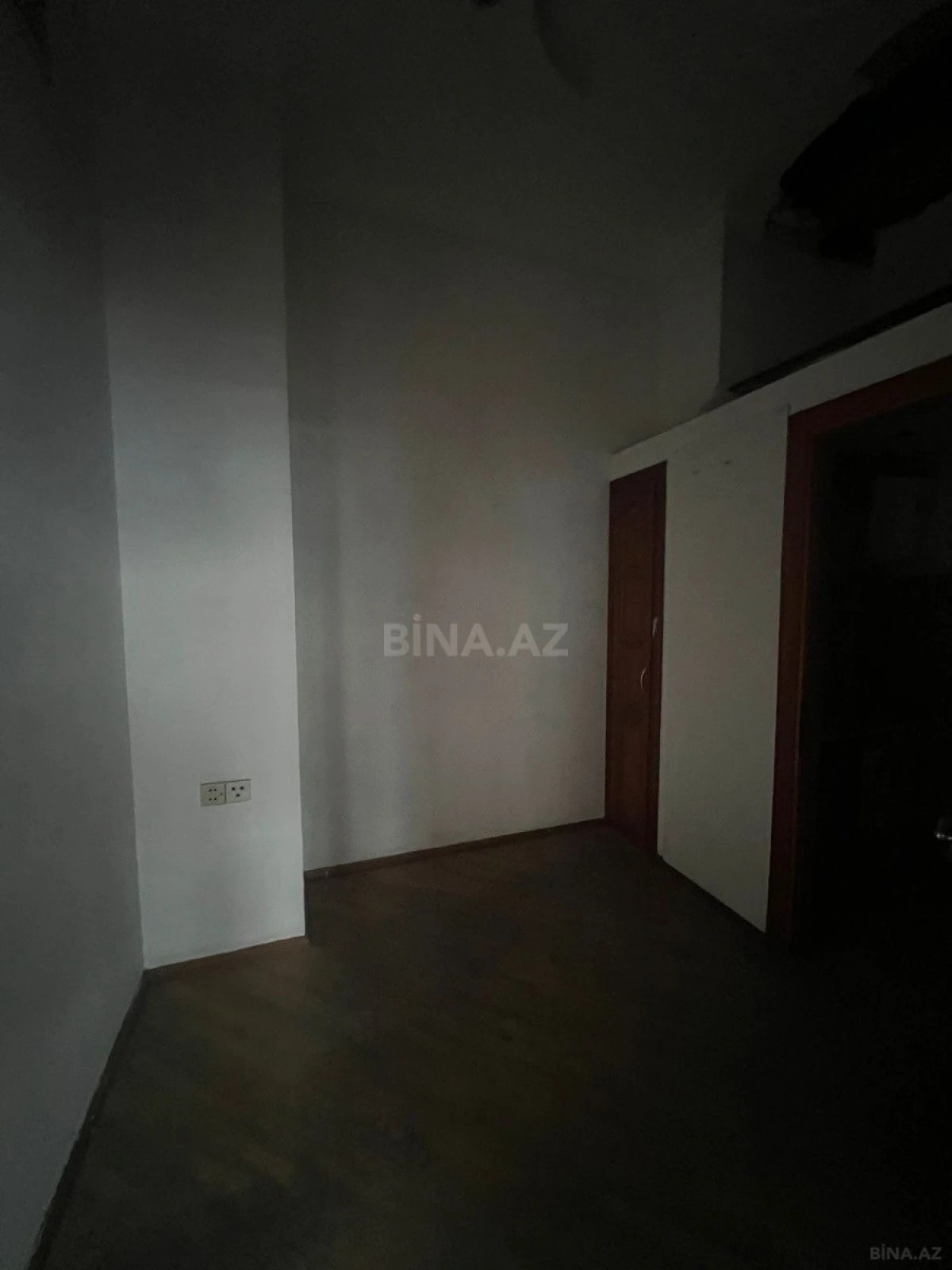 Kirayə verilir obyekt 180 m²