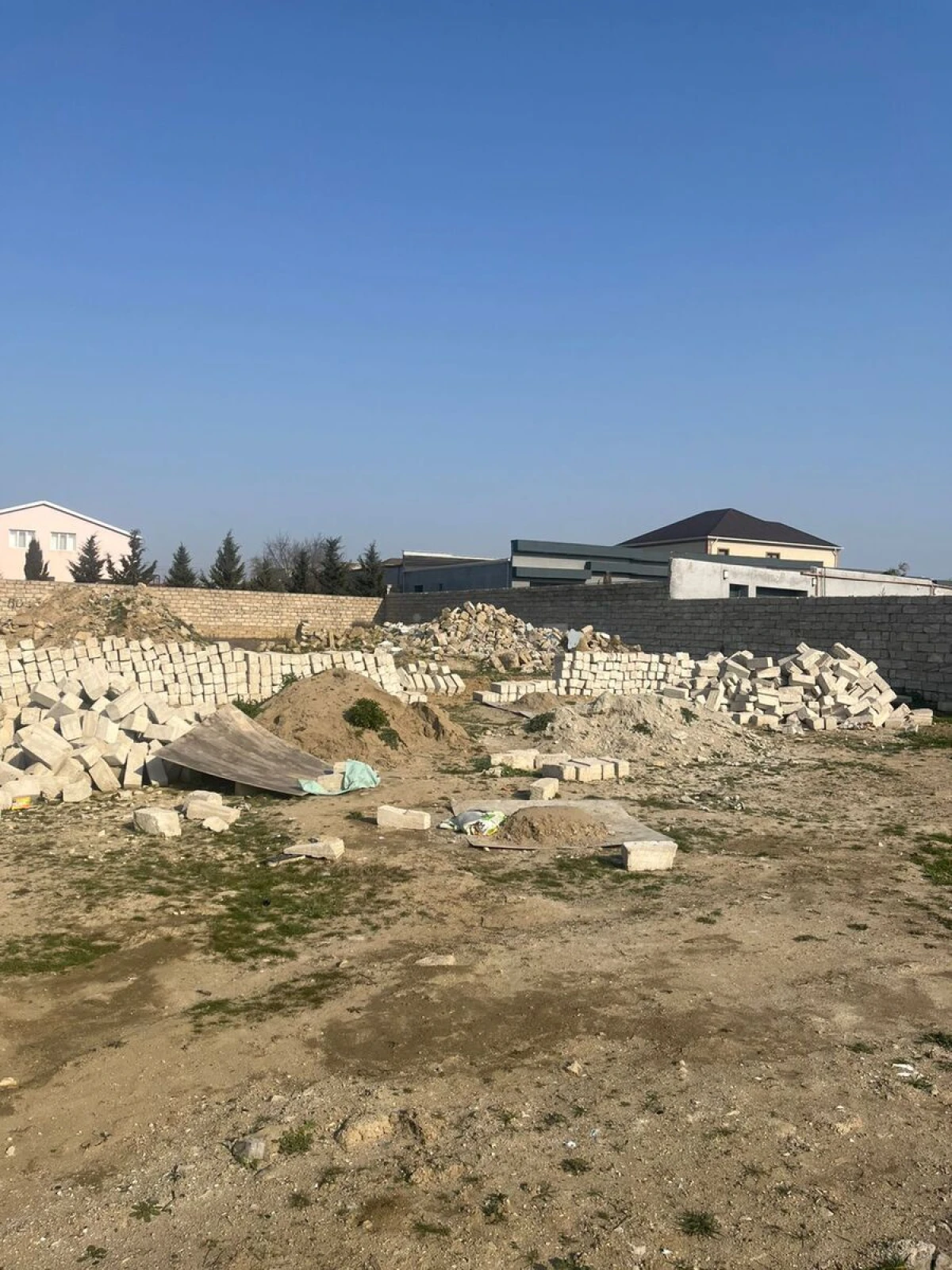 Satılır torpaq sahəsi 15 m²