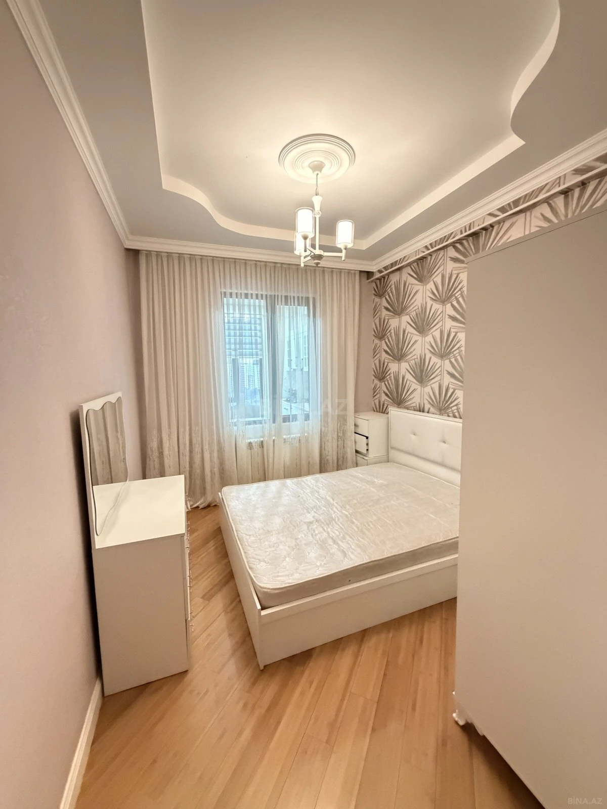 Kirayə verilir 2 otaqlı mənzil 60 m²
