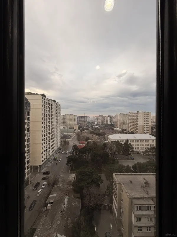 Kirayə verilir 2 otaqlı mənzil 60 m²