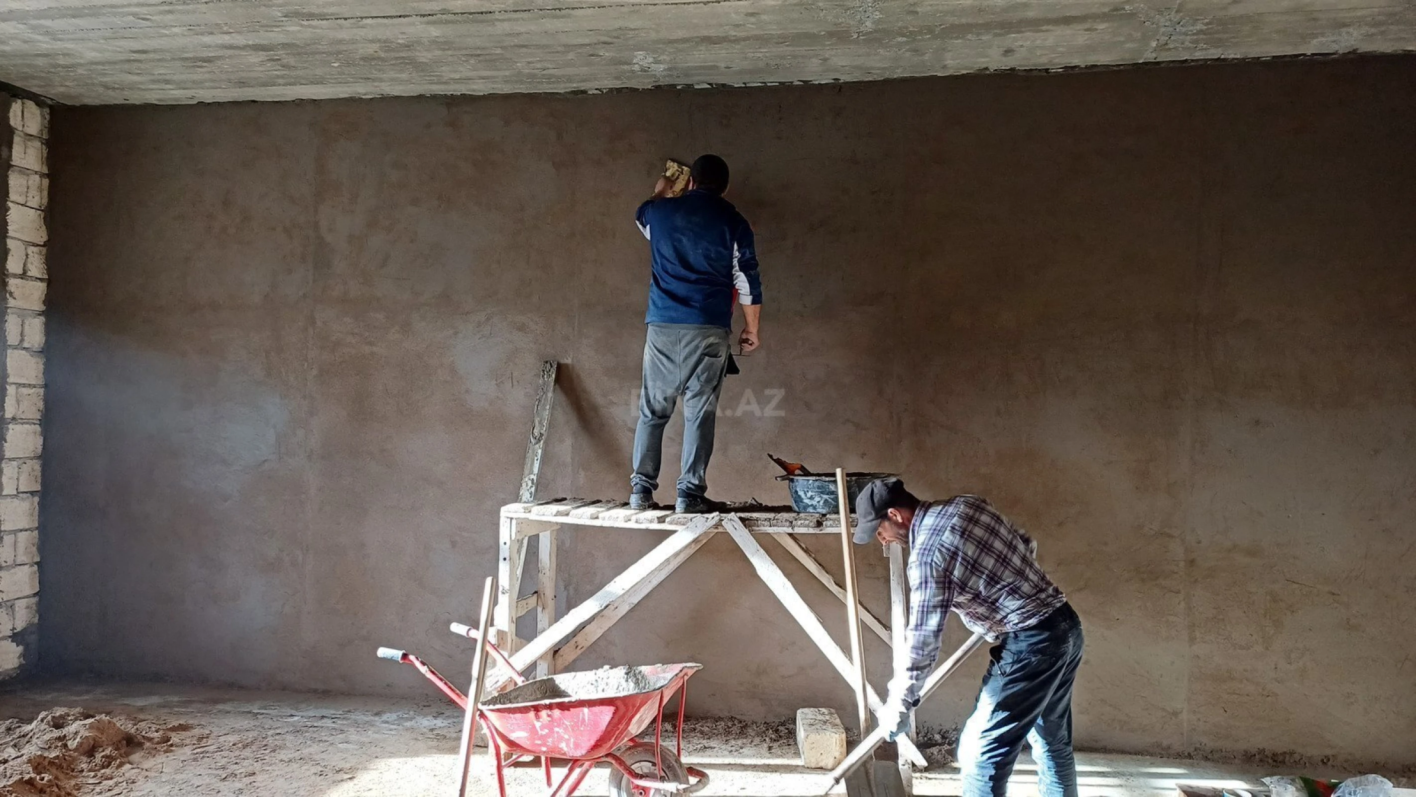 Satılır 7 otaqlı həyət evi 300 m²