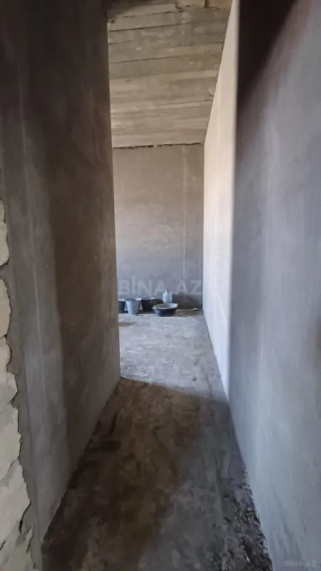Satılır 7 otaqlı həyət evi 300 m²