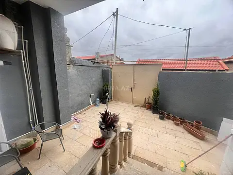 Satılır 5 otaqlı həyət evi 136 m²