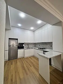Kirayə verilir 3 otaqlı mənzil 100 m²
