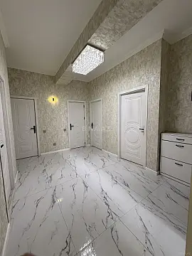 Satılır 4 otaqlı mənzil 117 m²