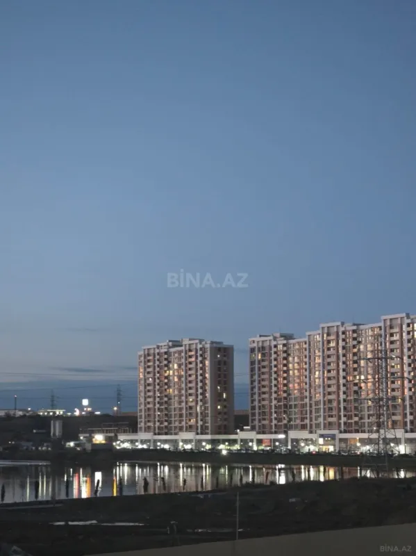 Satılır 4 otaqlı mənzil 117 m²