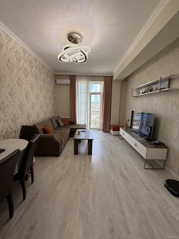 Satılır 4 otaqlı mənzil 117 m²