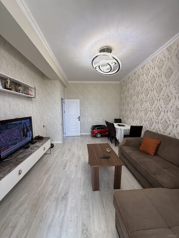 Satılır 4 otaqlı mənzil 117 m²