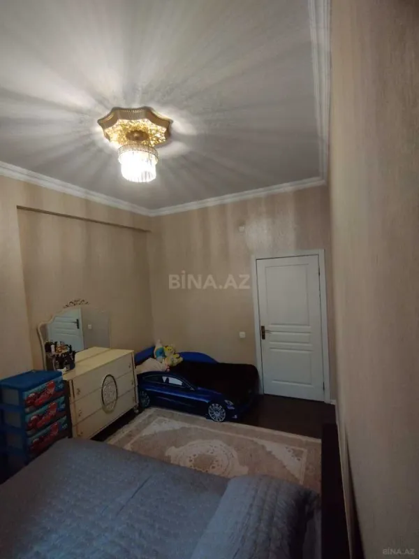 Satılır 2 otaqlı mənzil 65 m²