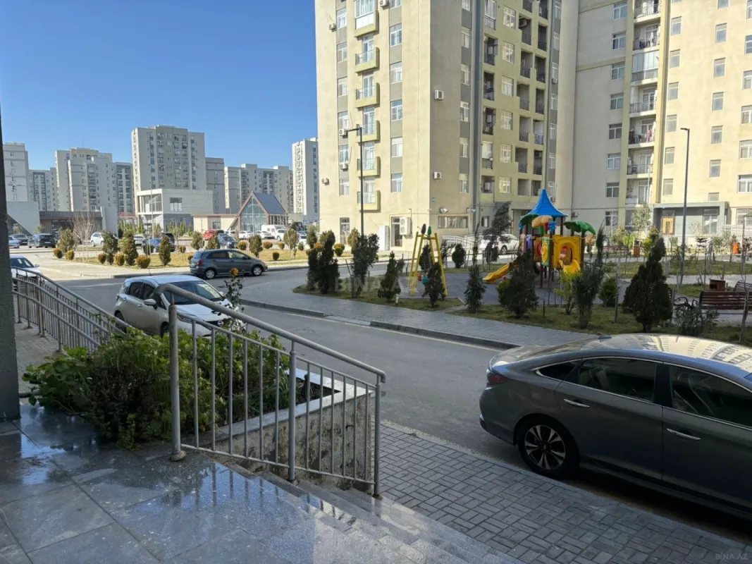 Satılır 2 otaqlı mənzil 65 m²