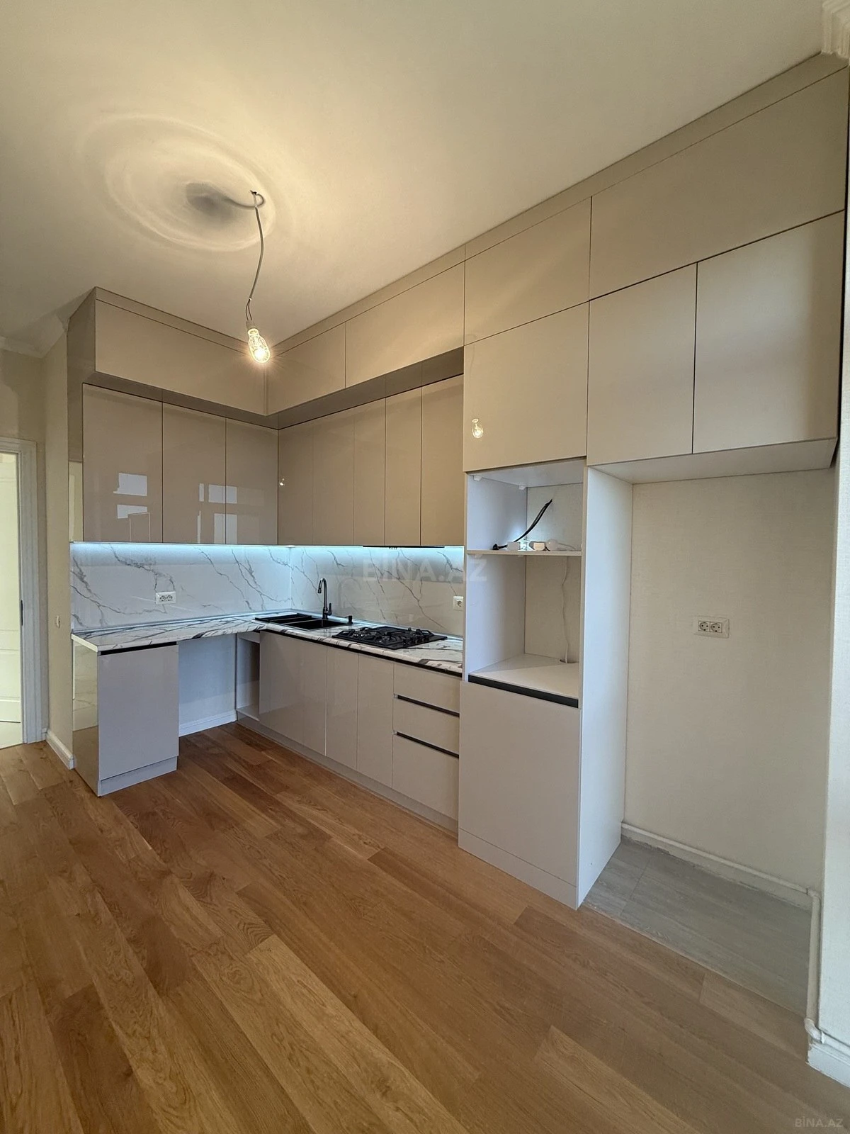 Kirayə verilir 3 otaqlı mənzil 82 m²