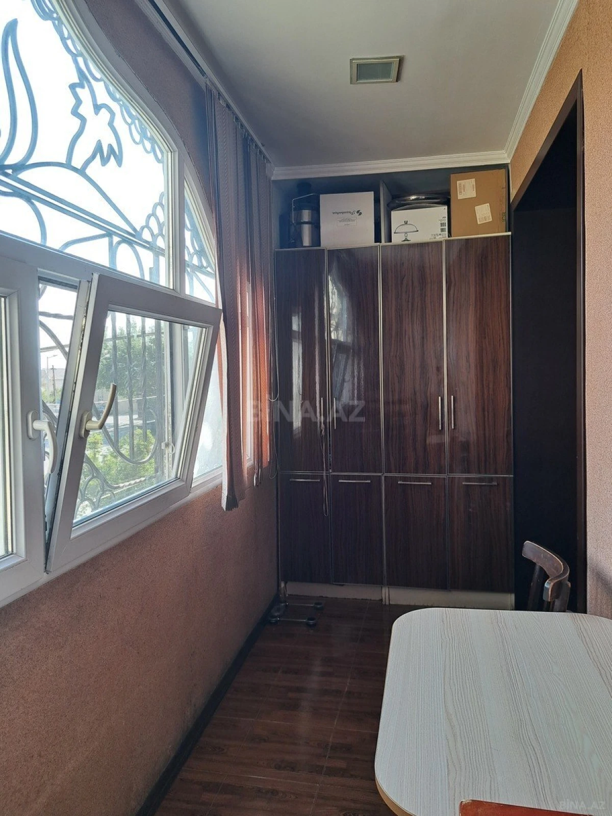 Satılır 4 otaqlı mənzil 100 m²