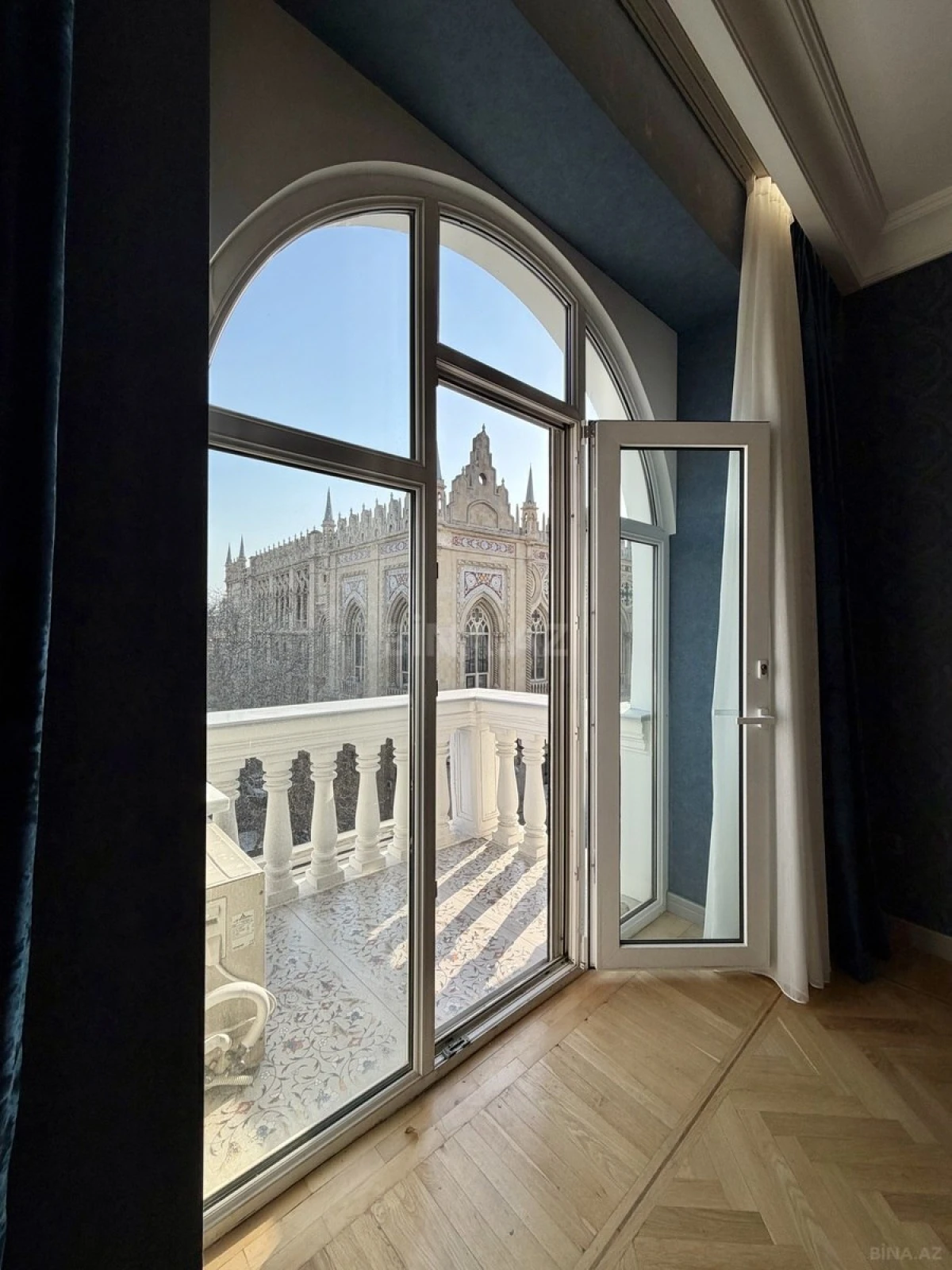 Satılır 3 otaqlı mənzil 90 m²