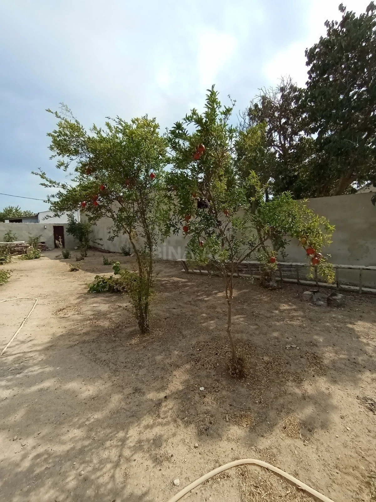 Satılır 5 otaqlı həyət evi 200 m²