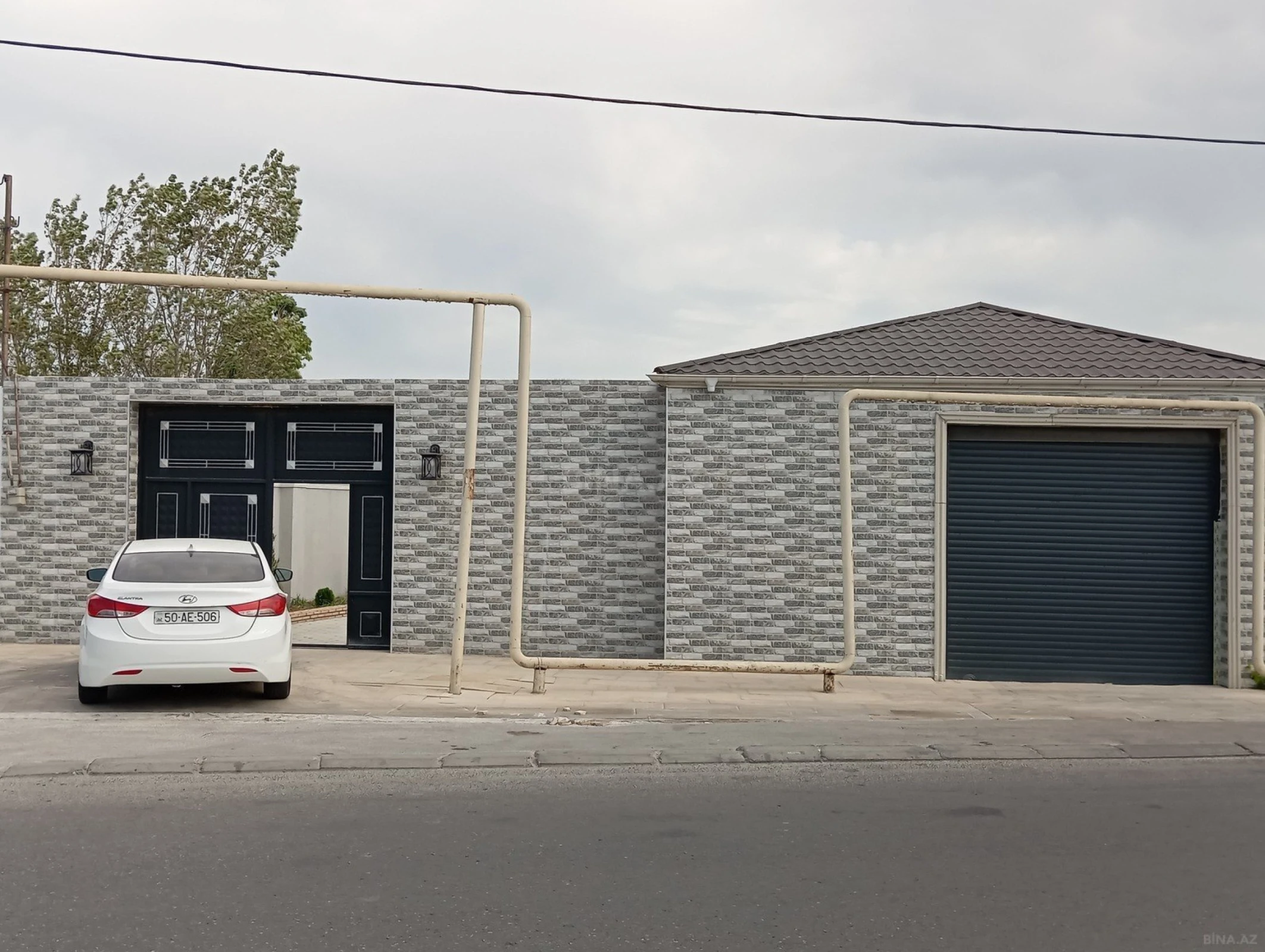 Satılır 5 otaqlı həyət evi 200 m²