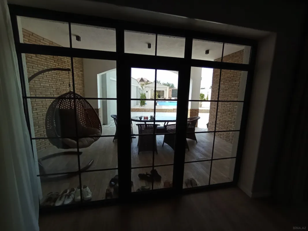 Satılır 5 otaqlı həyət evi 200 m²