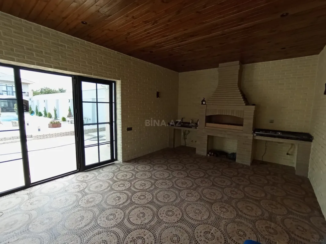 Satılır 5 otaqlı həyət evi 200 m²