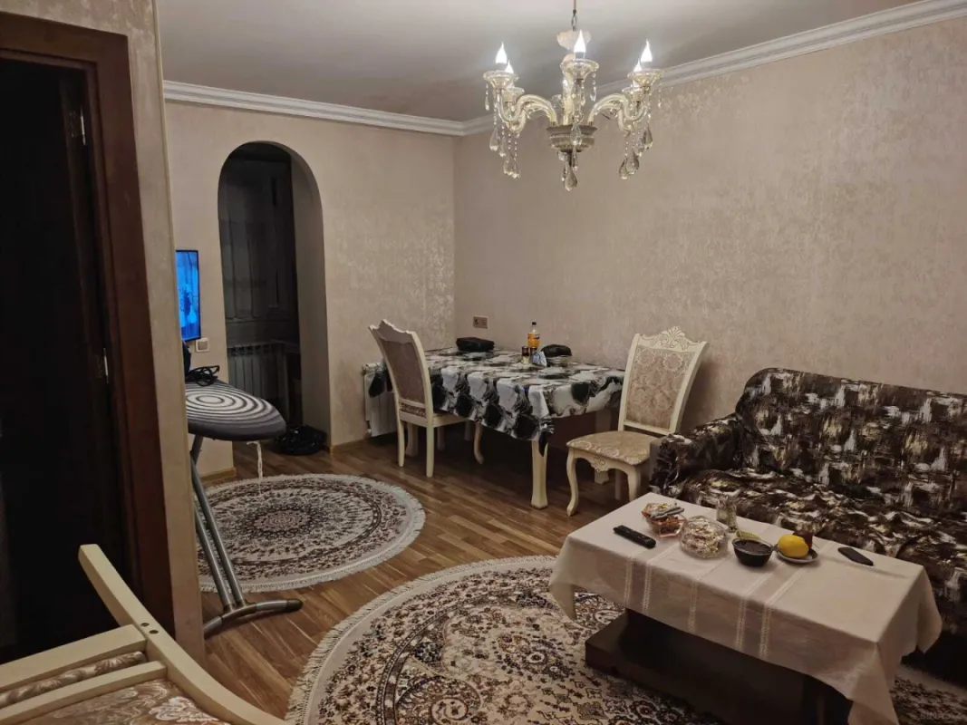 Satılır 2 otaqlı mənzil 52 m²
