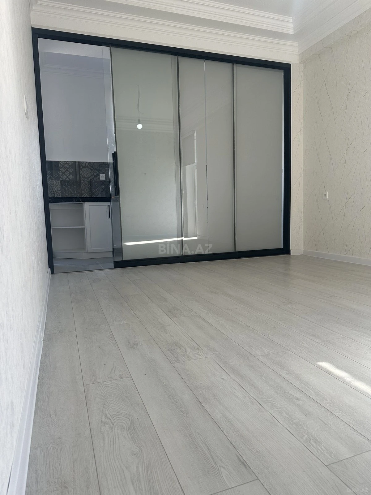 Satılır 3 otaqlı mənzil 76 m²