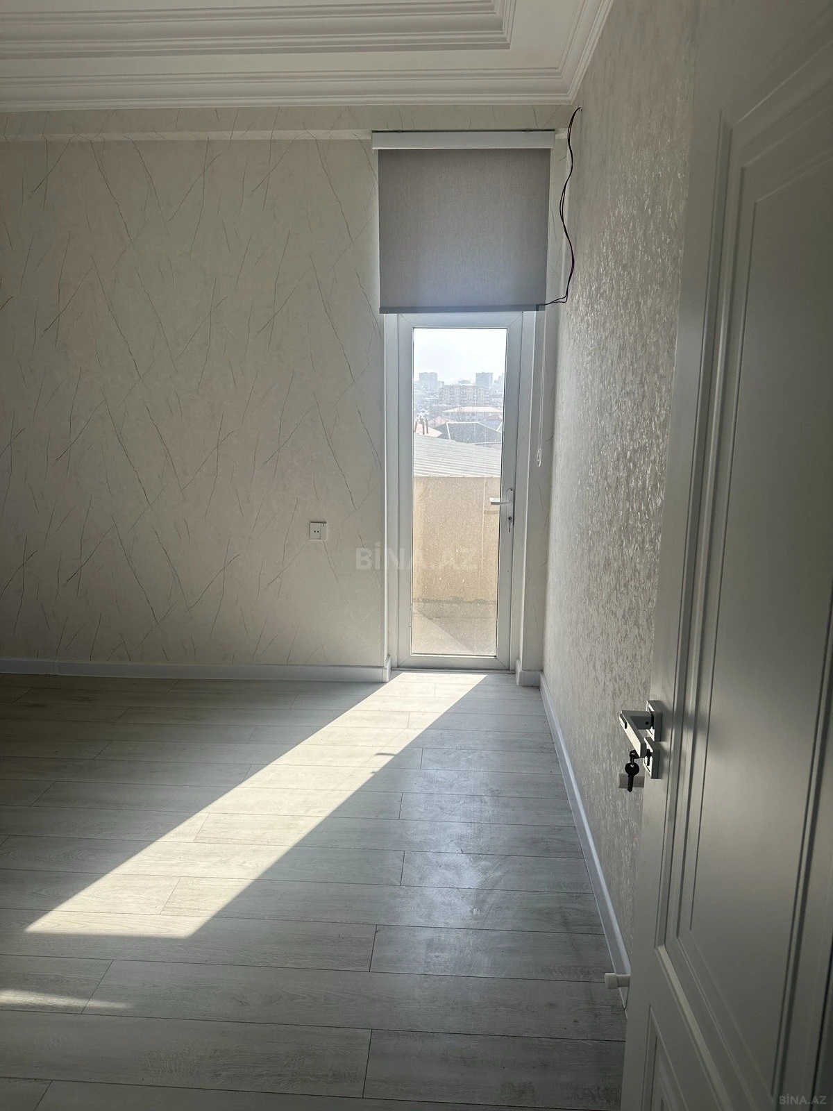 Satılır 3 otaqlı mənzil 76 m²