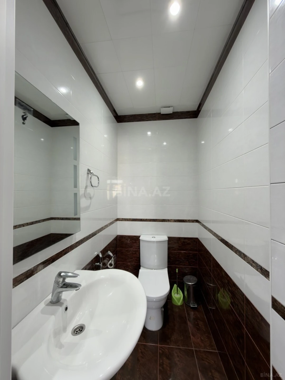 Satılır 3 otaqlı mənzil 155 m²