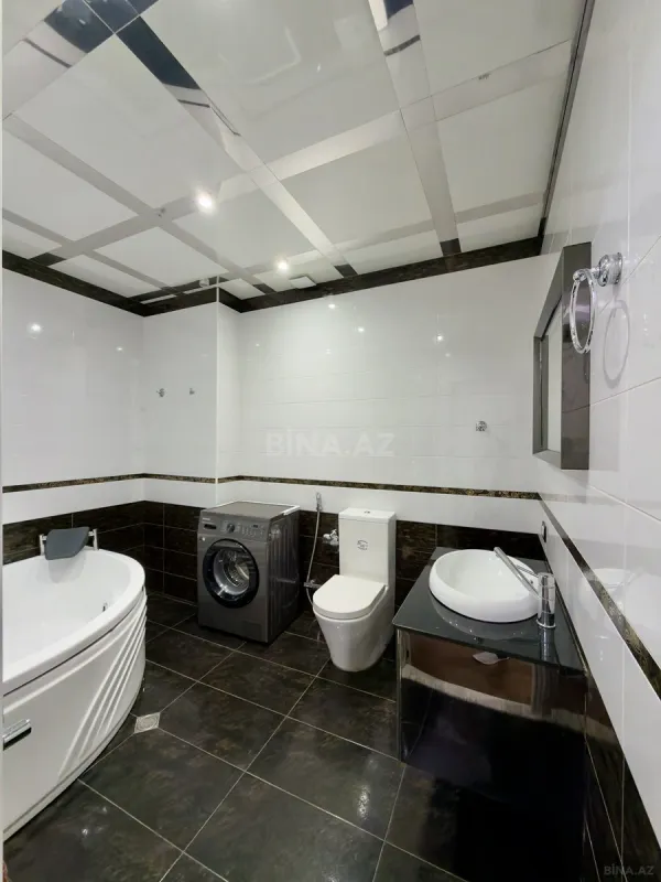 Satılır 3 otaqlı mənzil 155 m²