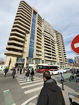 Satılır 3 otaqlı mənzil 155 m² — Bakı, Xətai m/s yanı 3 otaq 155.00 m²