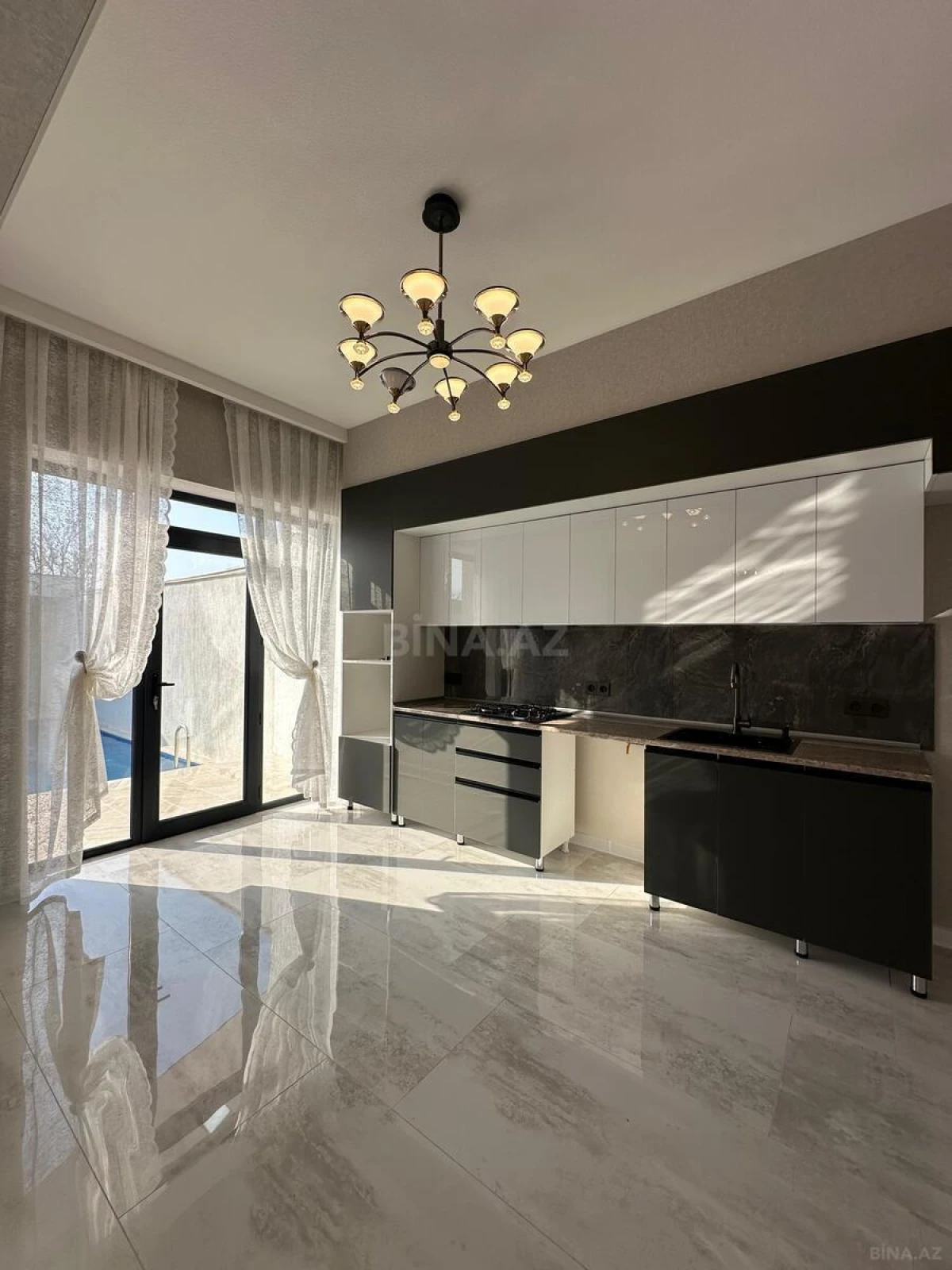 Satılır 4 otaqlı həyət evi 150 m²
