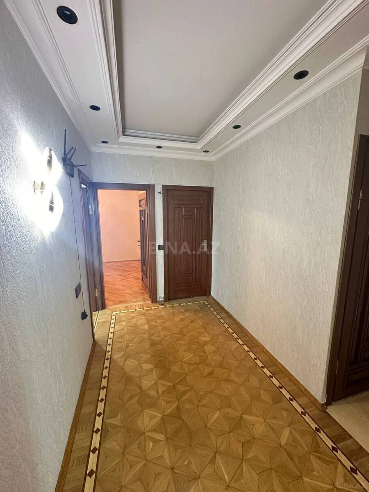 Kirayə verilir 5 otaqlı mənzil 120 m²