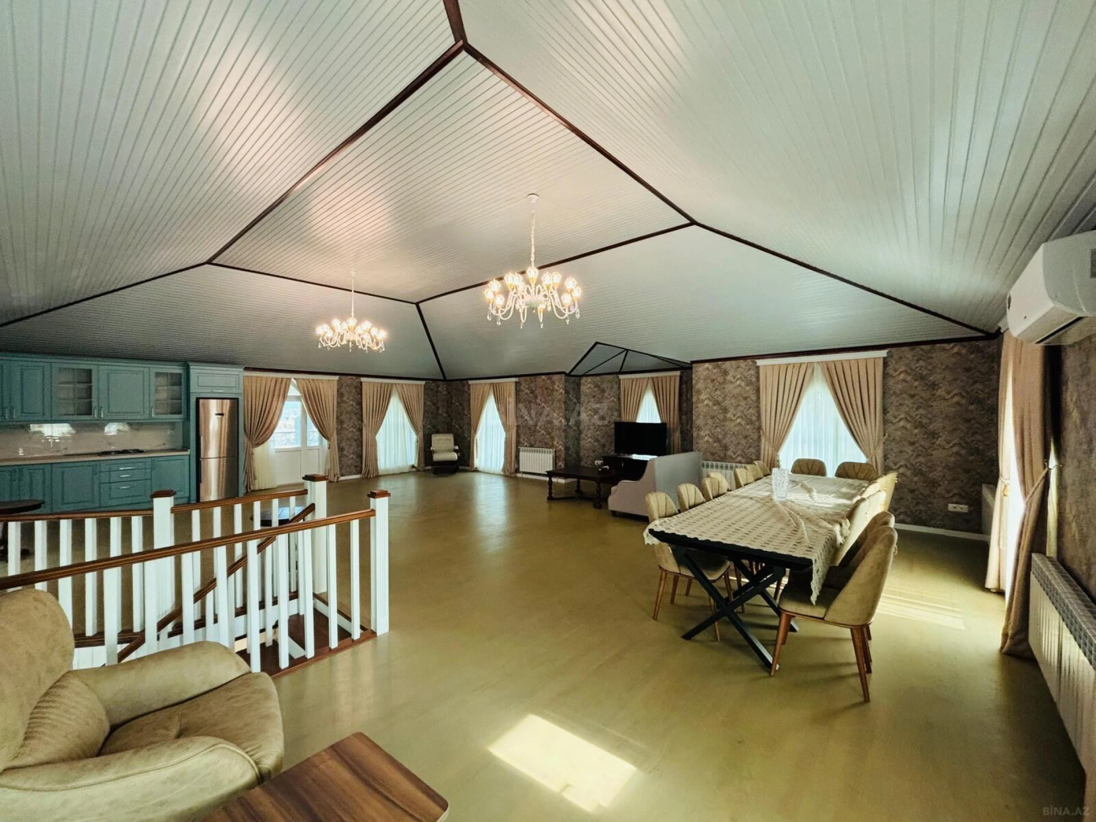 Satılır 6 otaqlı həyət evi 500 m²