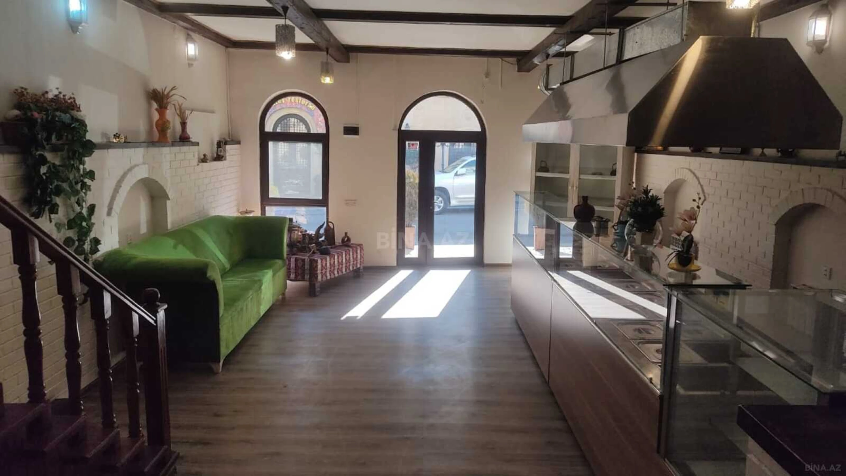 Kirayə verilir obyekt 1150 m²